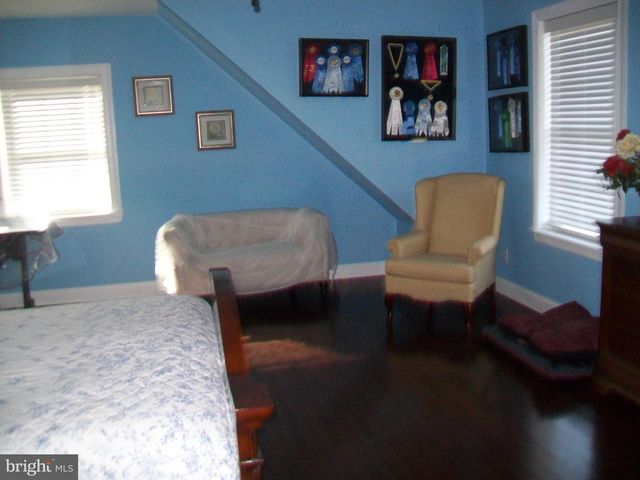 107 TROUT LN, Cabins, WV 26855