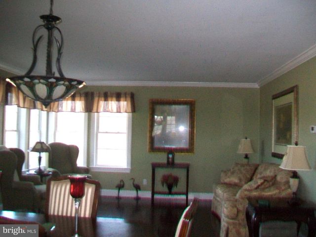 107 TROUT LN, Cabins, WV 26855