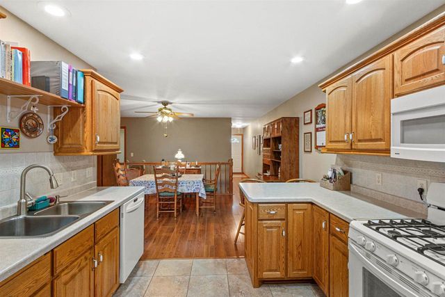 4621 RIDGEVIEW COURT, Wisconsin Rapids, WI 54494