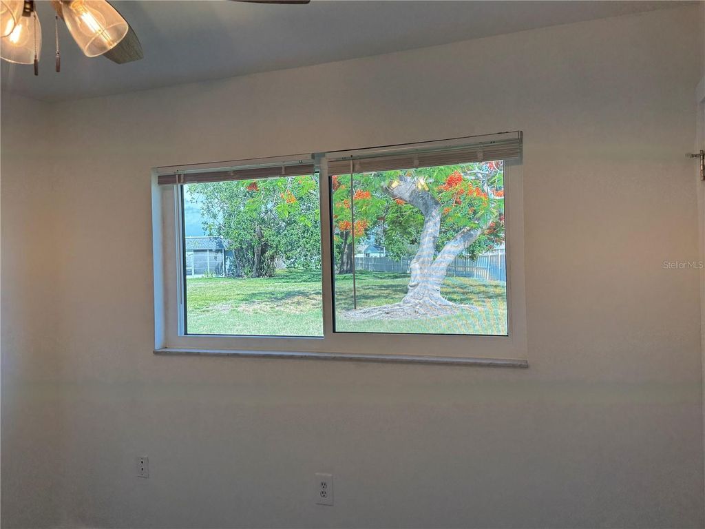 Image 30 of property listing at 3813 42ND STREET W 37, Bradenton, FL 34205