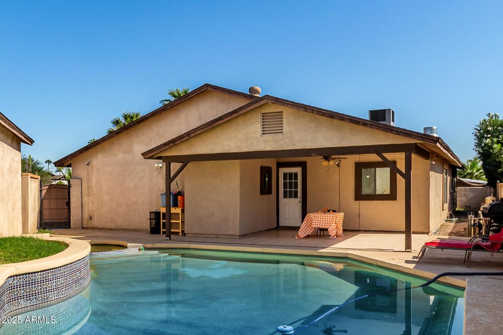 8611 E GARFIELD Street, Scottsdale, AZ 85257 — exterior