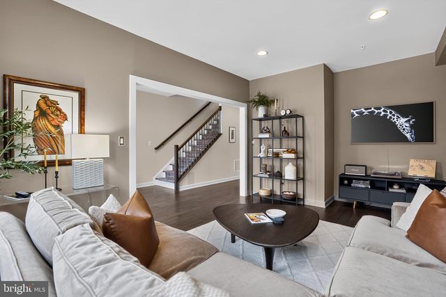 43479 CHARITABLE ST, Ashburn, VA 20148