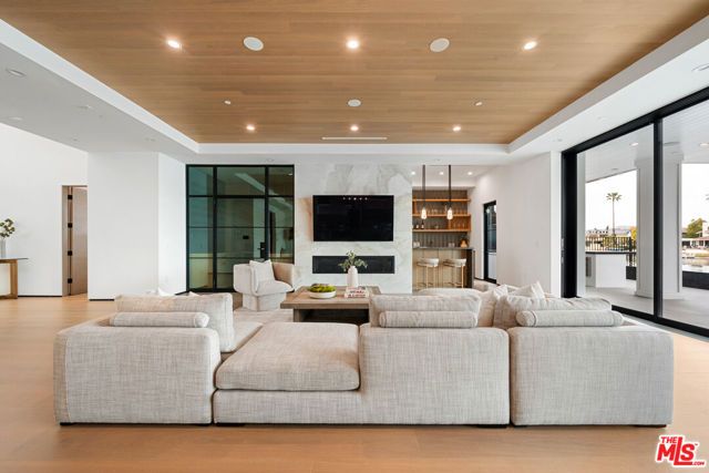 3708 Brigantine Circle, Westlake Village, CA 91361