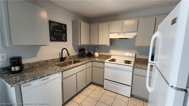 4428 Mercado Drive, Sebring, FL 33872