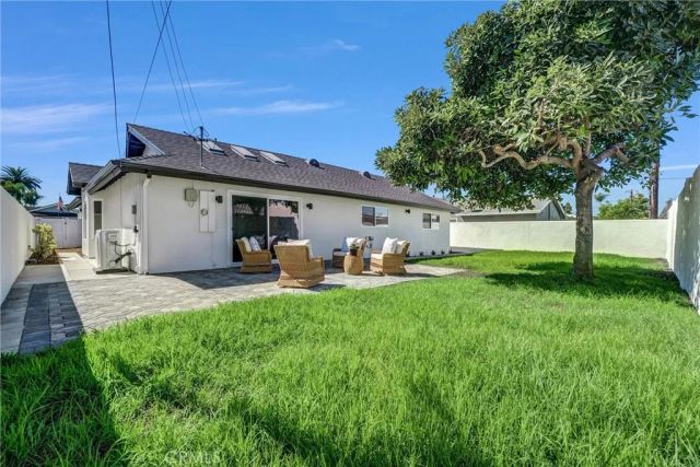 5851 Snead, Huntington Beach, CA 92649