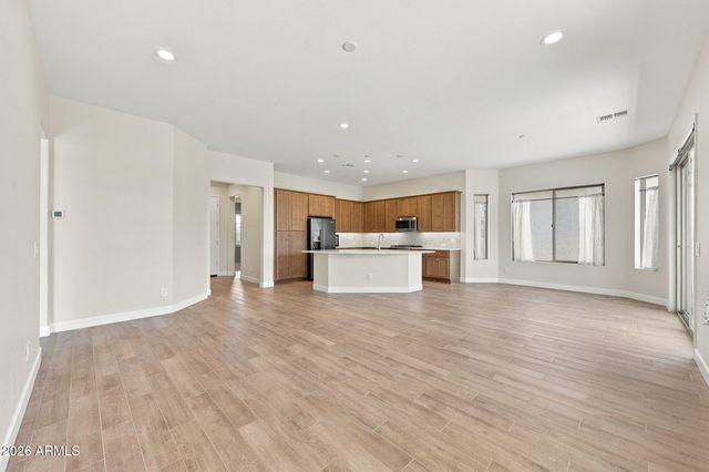 16837 W ALMERIA Road, Goodyear, AZ 85395