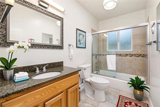 5851 Woodman Avenue, Valley Glen, CA 91401