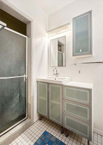 5851 Woodman Avenue, Valley Glen, CA 91401