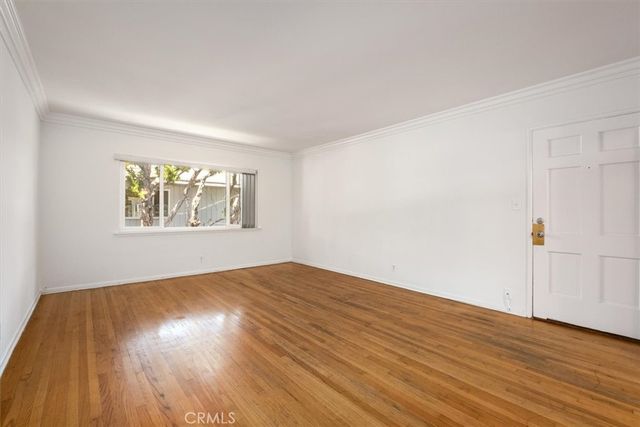 5851 Woodman Avenue, Valley Glen, CA 91401