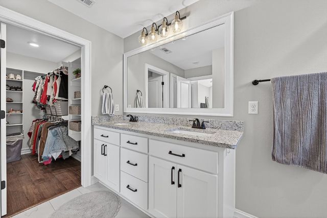 281 Kinross Drive, Bella Vista, AR 72715