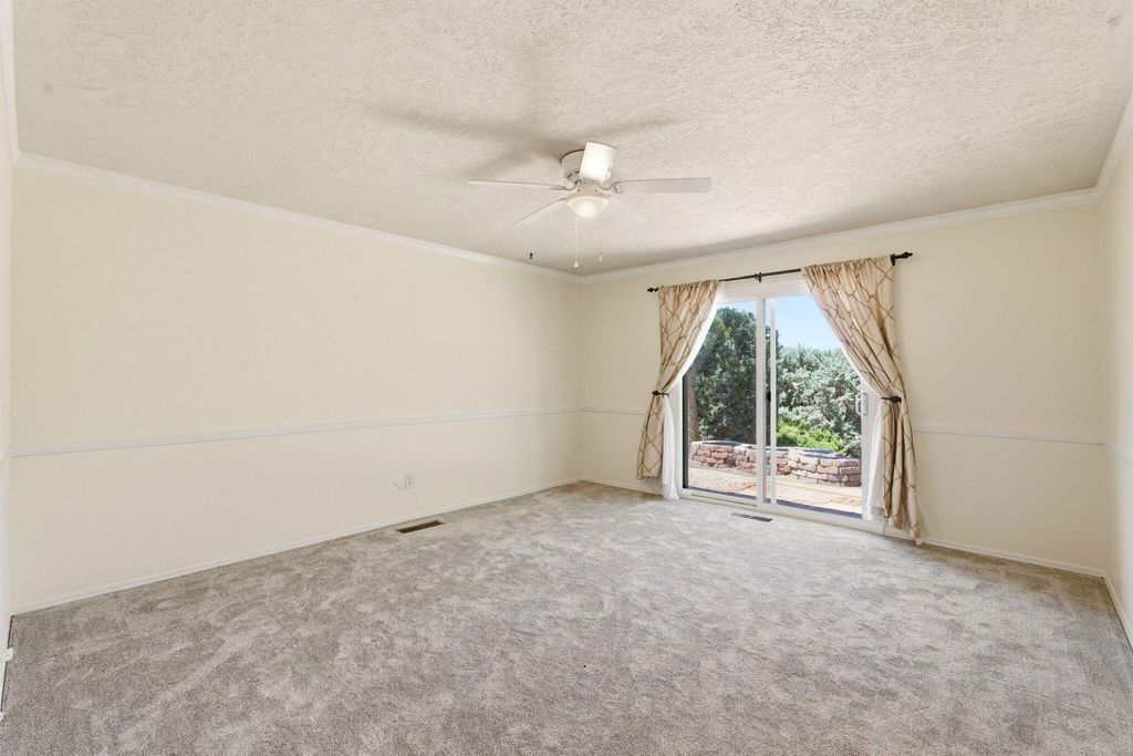 Image 31 of property listing at 8517 Osuna Road NE, Albuquerque, NM 87111