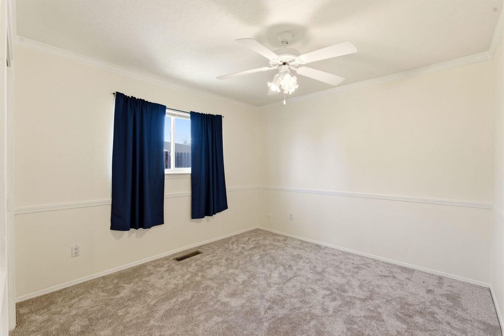 Image 37 of property listing at 8517 Osuna Road NE, Albuquerque, NM 87111