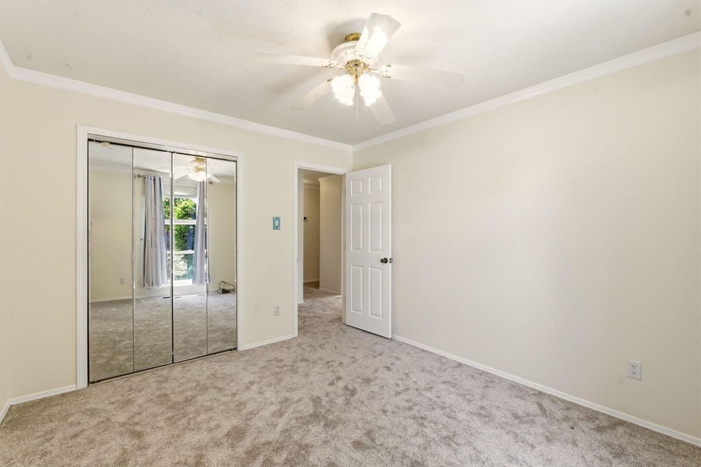 Image 40 of property listing at 8517 Osuna Road NE, Albuquerque, NM 87111