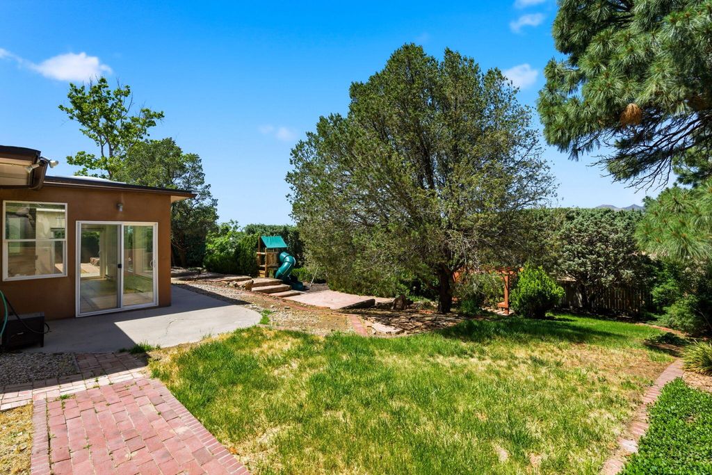 Image 48 of property listing at 8517 Osuna Road NE, Albuquerque, NM 87111