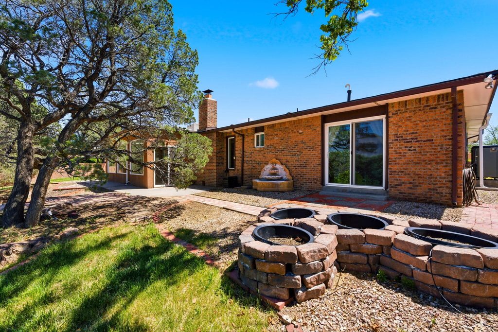 Image 49 of property listing at 8517 Osuna Road NE, Albuquerque, NM 87111
