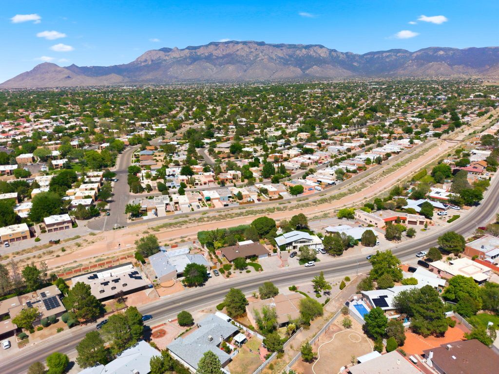 Image 57 of property listing at 8517 Osuna Road NE, Albuquerque, NM 87111