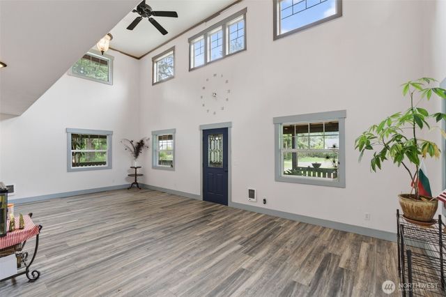 10320 James Road SW, Rochester, WA 98579