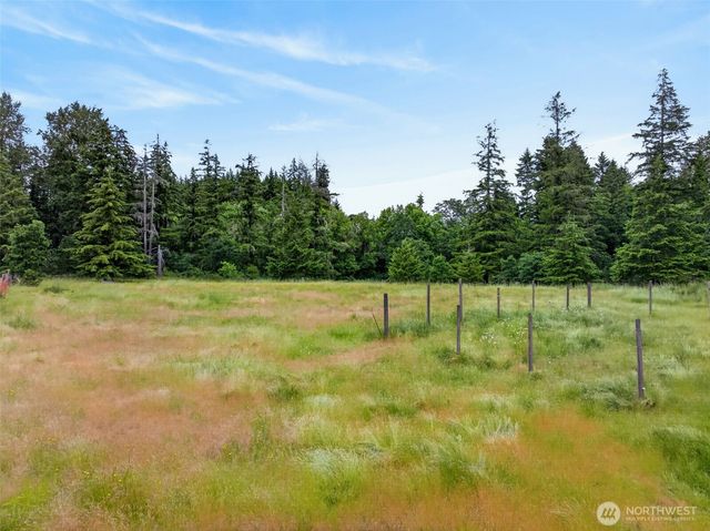 10320 James Road SW, Rochester, WA 98579