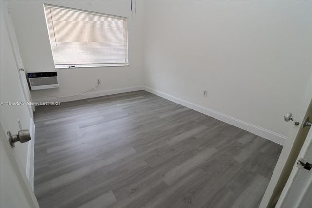 835 83rd St 3, Miami Beach, FL 33141