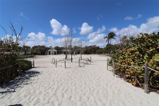 835 83rd St 3, Miami Beach, FL 33141