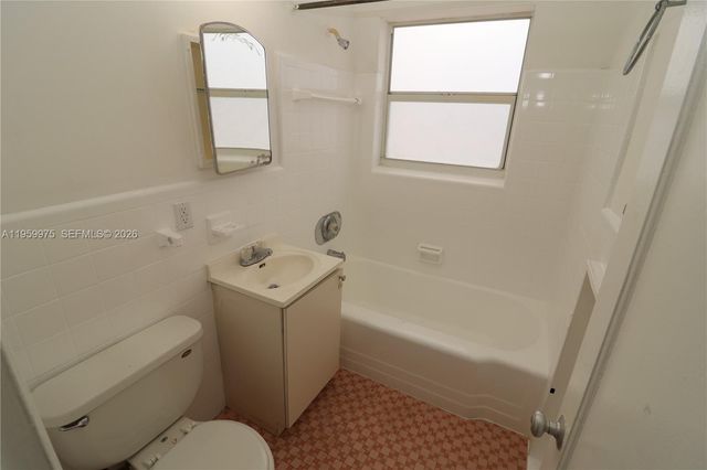 835 83rd St 3, Miami Beach, FL 33141