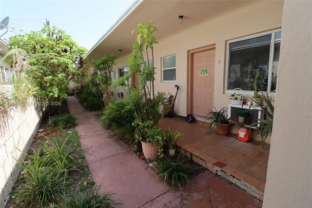 835 83rd St 3, Miami Beach, FL 33141
