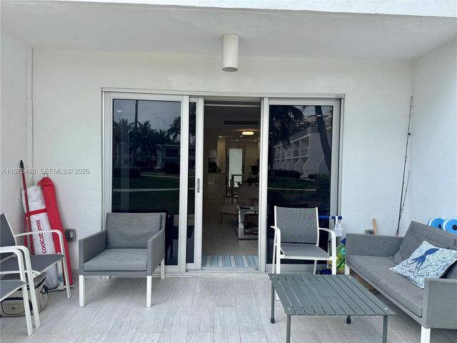 881 Ocean Drive TH7, Key Biscayne, FL 33149