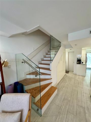 881 Ocean Drive TH7, Key Biscayne, FL 33149