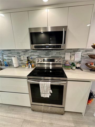 881 Ocean Drive TH7, Key Biscayne, FL 33149