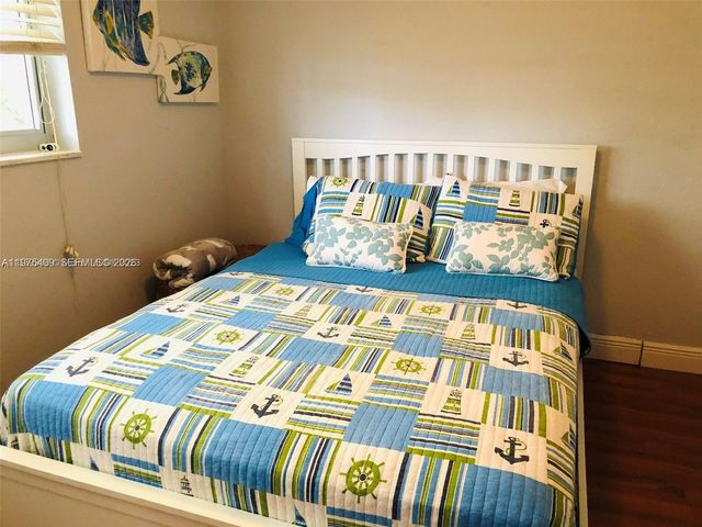 881 Ocean Drive TH7, Key Biscayne, FL 33149