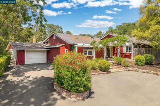 1968 Meadow Rd, Walnut Creek, CA 94595