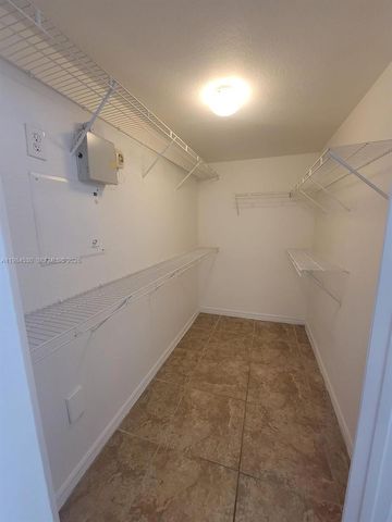 2560 Centergate Dr 102, Miramar, FL 33025