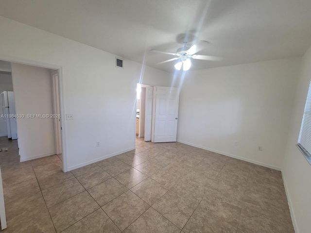 2560 Centergate Dr 102, Miramar, FL 33025