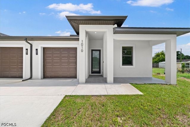 3860 KITTYHAWK DR 3860, Fort Myers, FL 33905