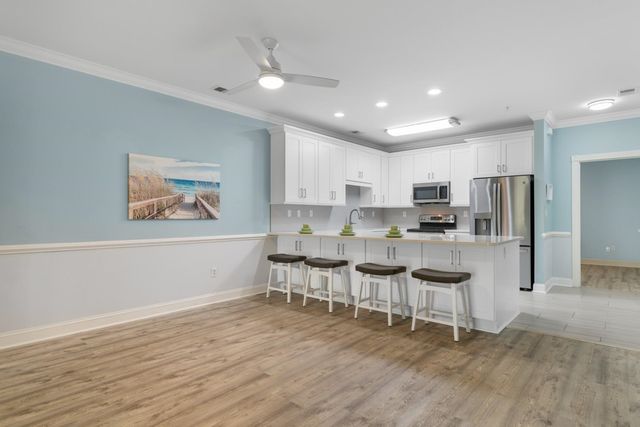 4874 Luster Leaf Cir Apt 204, Myrtle Beach, SC 29577