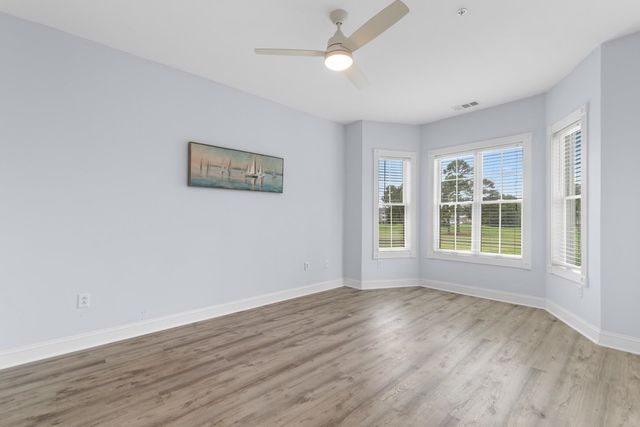 4874 Luster Leaf Cir Apt 204, Myrtle Beach, SC 29577