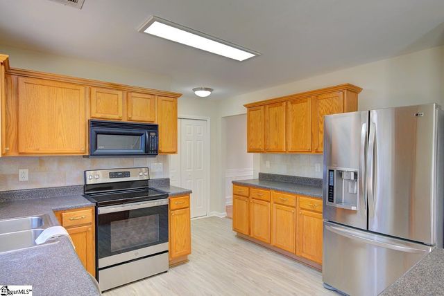 204 Sawyer Drive, Greenville, SC 29605