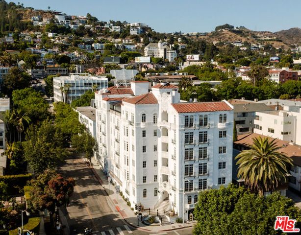 1302 N Sweetzer Avenue 503, West Hollywood, CA 90046