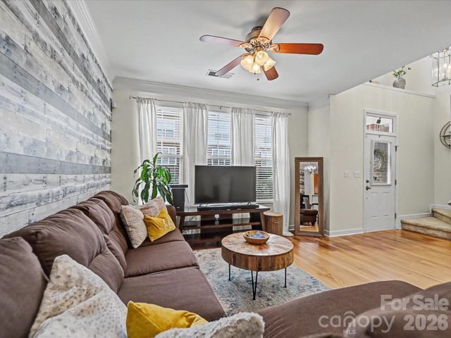 8421 Scotney Bluff Avenue, Charlotte, NC 28273