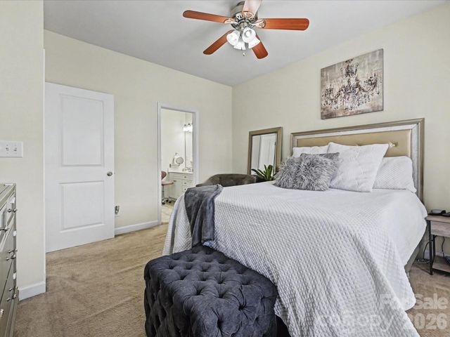 8421 Scotney Bluff Avenue, Charlotte, NC 28273