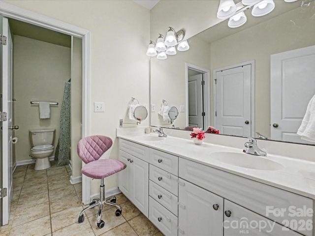 8421 Scotney Bluff Avenue, Charlotte, NC 28273