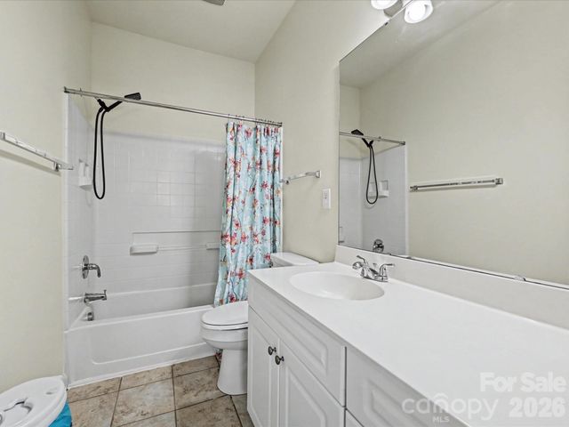 8421 Scotney Bluff Avenue, Charlotte, NC 28273