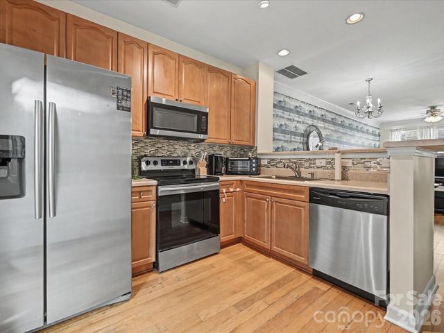 8421 Scotney Bluff Avenue, Charlotte, NC 28273