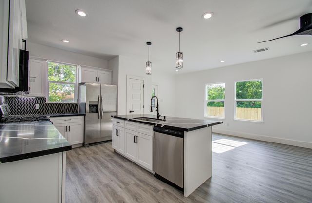 6531 Rosemary Lane B, Houston, TX 77016