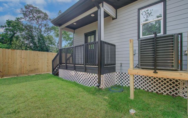 6531 Rosemary Lane B, Houston, TX 77016