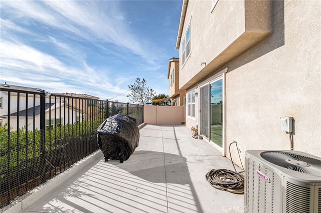 7404 Hawkeye Ridge Road, Jurupa Valley, CA 92509