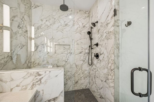 576 Watsonwood Dr, Nashville, TN 37211