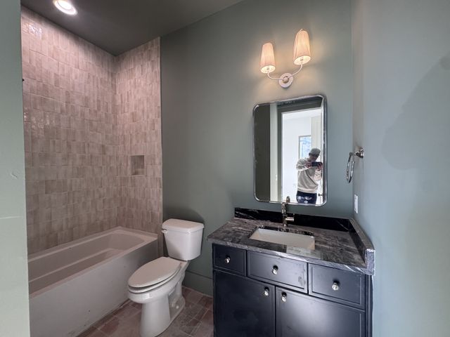 576 Watsonwood Dr, Nashville, TN 37211