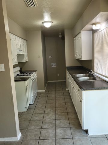 7445 Hillstar Circle, Dallas, TX 75217
