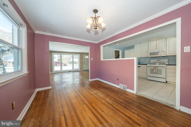 242 LEWIS RD, Springfield, PA 19064